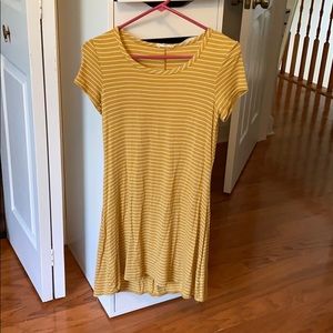 Size small yellow dress